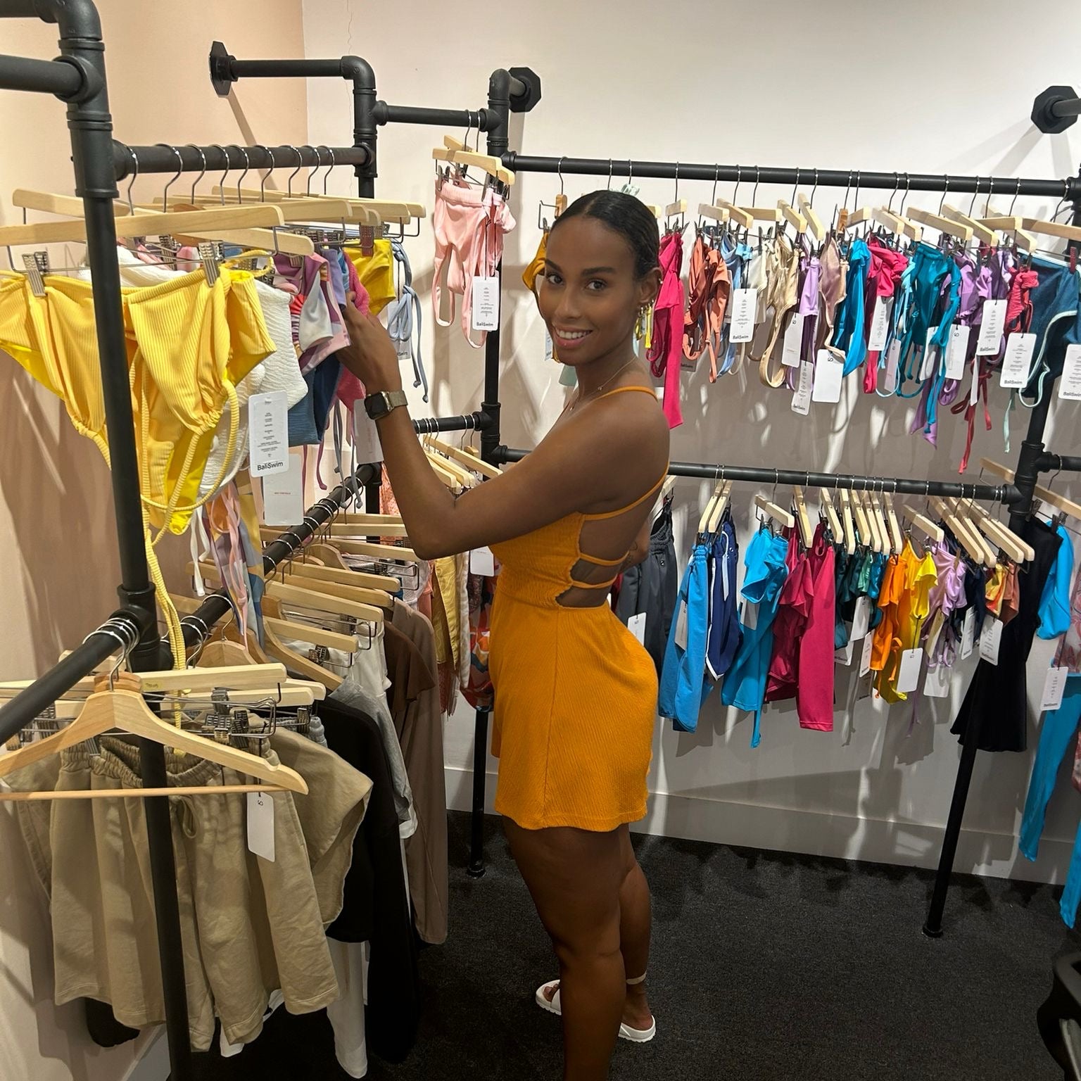 Beach bun owner at the fabric in bali